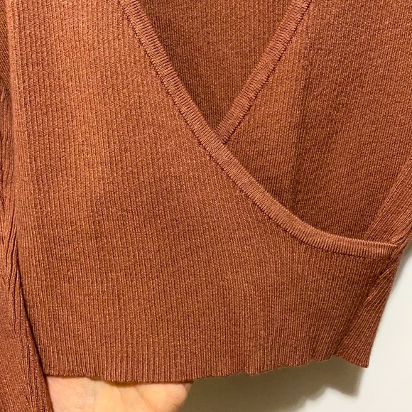 Crop sweater - Picture 3 of 3